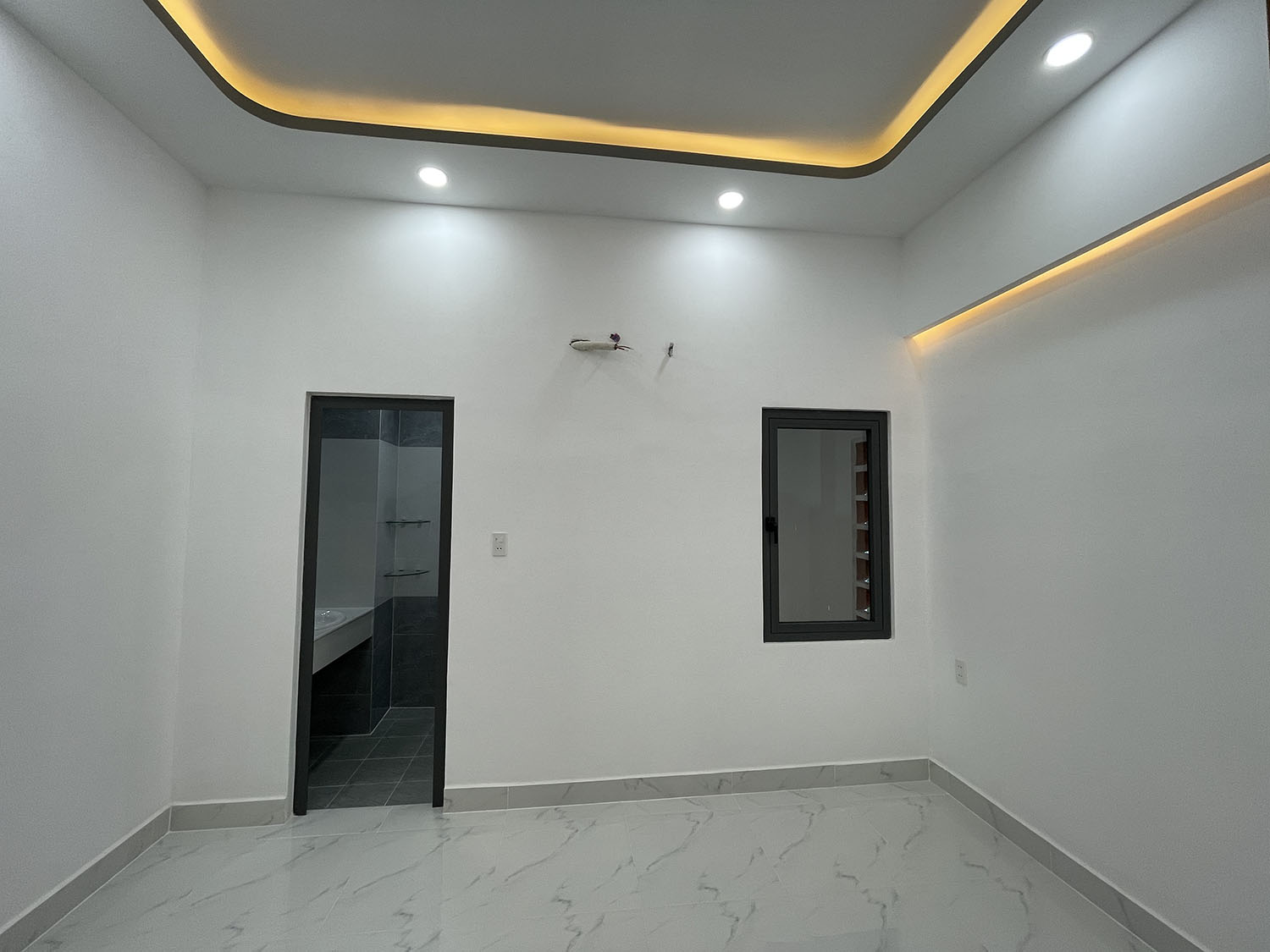 Bán nhà Nơ Trang Long, Quận Bình Thạnh Tuyệt phẩm 4 lầu (4,2m x 14m) tk Singapore ôtô đổ trong nhà.